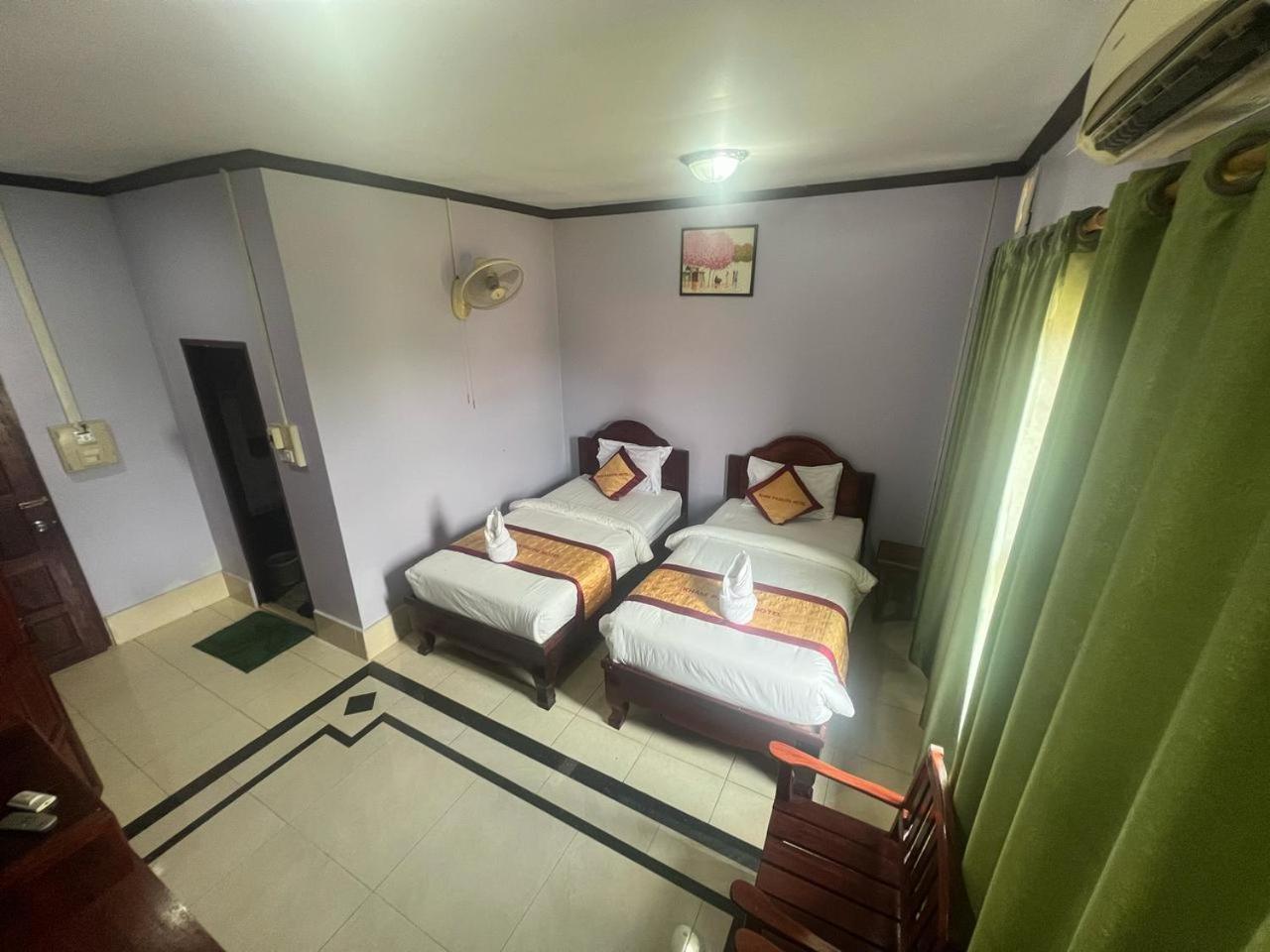 Khampaseuth Hotel Vang Vieng Exterior foto